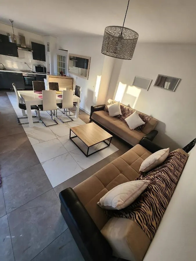 Appartement Flat à Genay